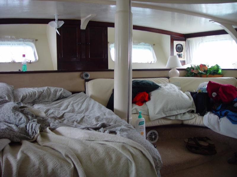 Stern stateroom - Ayacanora - The Bight, Norman Island

(Click on image to view full-size image (1280x960, 566 kb))