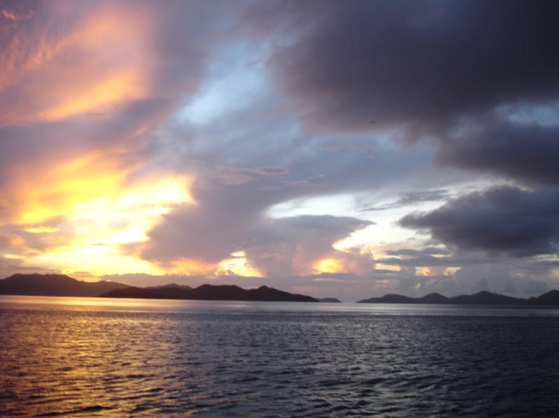 Sunset at The Bight, Norman Island

(Click on image to view full-size image (2592x1944, 1.86 Mb))