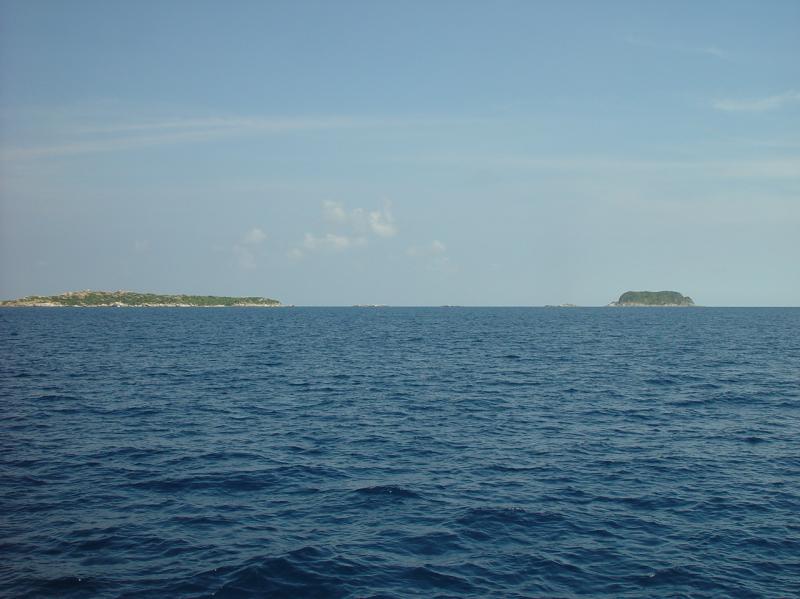 Approaching The Baths

(Click on image to view full-size image (1280x960, 620 kb))