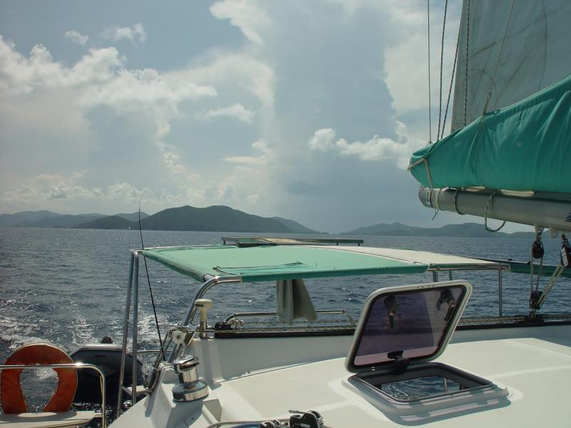 Outer islands approaching The Baths

(Click on image to view full-size image (1280x960, 578 kb))