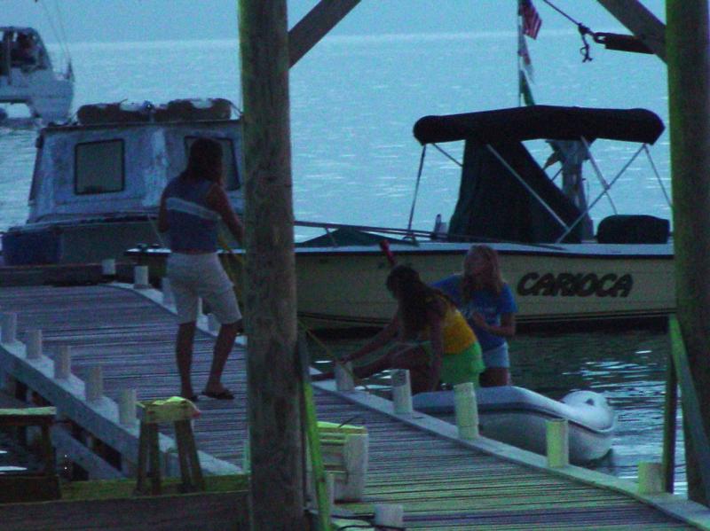 The kids arrive for dinner at Anagada Reef Hotel dock

(Click on image to view full-size image (1280x960, 248 kb))