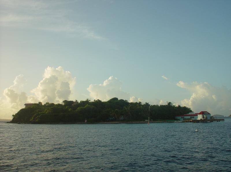 Marina Cay in the morning

(Click on image to view full-size image (1280x960, 566 kb))